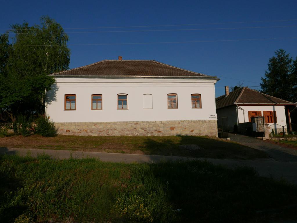 Úrágya Vendégház Mád Exterior foto