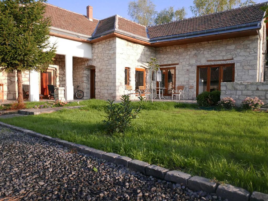 Úrágya Vendégház Mád Exterior foto